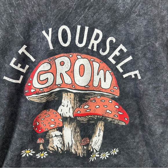 Fifth Sun Mushroom Graphic Tee Medium Acid Wash Hippie Earthy Boho Crop Top - Picture 3 of 6